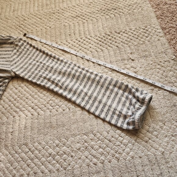 Cat & Jack Girls Striped Long Sleeve Top – Size Large (10/12) - Picture 5 of 14